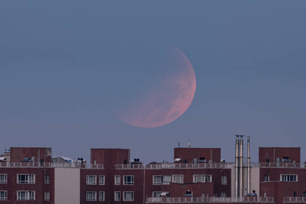 Partial lunar eclipse observed in Ankara ANKARA, TURKIYE - AUGUST 28: A partial lunar eclipse, caused by the Moon passing through Earth s shadow, is observed in Ankara, the capital of Turkiye, on August 28, 2026. Fatih Kurt Anadolu Ankara Turkey. Editorial use only. Please get in touch for any other usage. Copyright: x2026xAnadoluxFatihxKurtx
