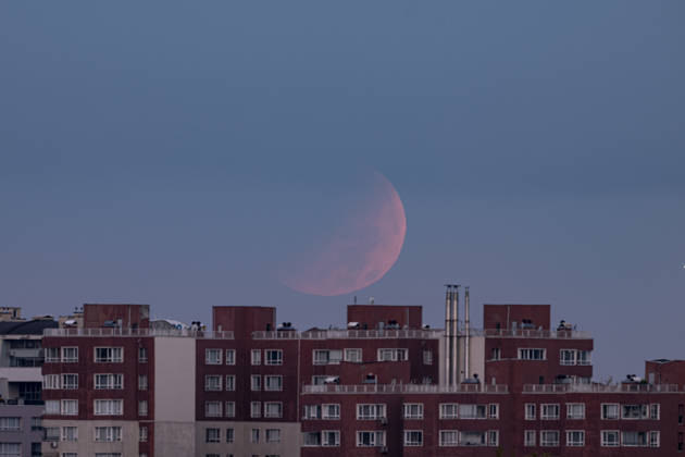 Partial lunar eclipse observed in Ankara ANKARA, TURKIYE - AUGUST 28: A partial lunar eclipse, caused by the Moon passing through Earth s shadow, is observed in Ankara, the capital of Turkiye, on August 28, 2026. Fatih Kurt Anadolu Ankara Turkey. Editorial use only. Please get in touch for any other usage. Copyright: x2026xAnadoluxFatihxKurtx