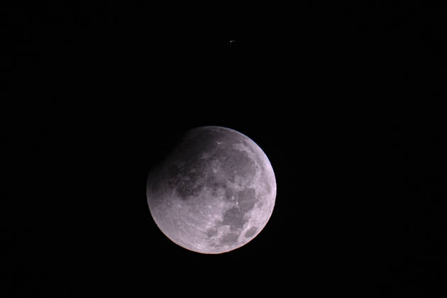 Partial lunar eclipse observed in Ankara ANKARA, TURKIYE - AUGUST 28: A partial lunar eclipse, caused by the Moon passing through Earth s shadow, is observed in Ankara, the capital of Turkiye, on August 28, 2026. Fatih Kurt Anadolu Ankara Turkey. Editorial use only. Please get in touch for any other usage. Copyright: x2026xAnadoluxFatihxKurtx