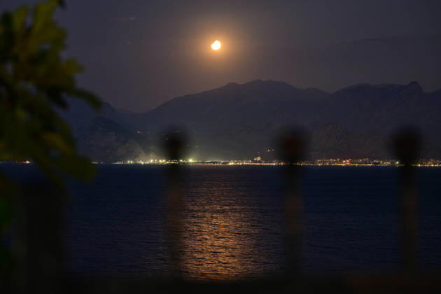 Partial lunar eclipse observed in Antalya ANTALYA, TURKIYE - AUGUST 28: A partial lunar eclipse, which occurs when part of the Moon passes through Earth s shadow, is observed in Antalya, Turkiye, on August 28, 2026. Orhan Cicek Anadolu Antalya Turkey. Editorial use only. Please get in touch for any other usage.  Copyright: x2026xAnadoluxOrhanxCicekx