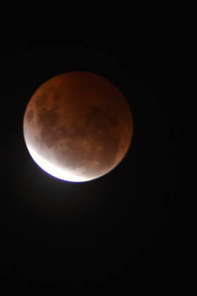 CURITIBA, PR - 28.08.2026: ECLIPSE LUNAR CURITIBA - The "near total" partial lunar eclipse occurred between the night of August 27th and the early morning of August 28th, 2026, and was visible throughout Brazil. The image was captured in Curitiba. x3005956x  EversonxBressan