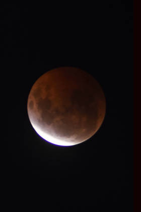 CURITIBA, PR - 28.08.2026: ECLIPSE LUNAR CURITIBA - The "near total" partial lunar eclipse occurred between the night of August 27th and the early morning of August 28th, 2026, and was visible throughout Brazil. The image was captured in Curitiba. x3005964x  EversonxBressan