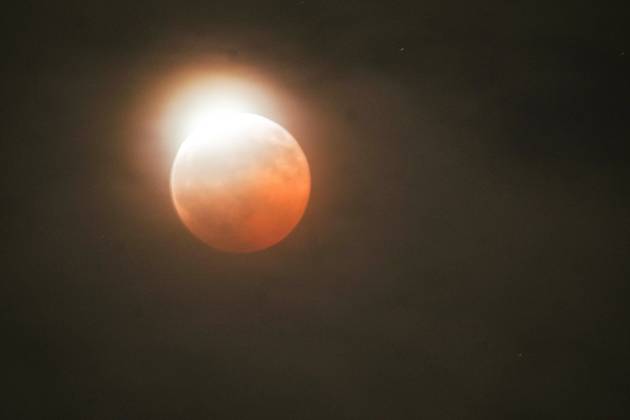 August 27, 2026, San Diego, California, United States: The eclipse is seen over the sky of San Diego..A partial lunar eclipse is seen over San Diego as EarthÃ¢â‚¬â ¢s shadow passes across the full moon, turning much of the moonÃ¢â‚¬â ¢s surface a reddish-orange color. The eclipse reached its maximum at approximately 9:12 p.m., when about 93% of the moon was covered by EarthÃ¢â‚¬â ¢s shadow. San Diego United States  - ZUMAs197 20260827_aaa_s197_059 Copyright: xWaixLeexMichaelxHox