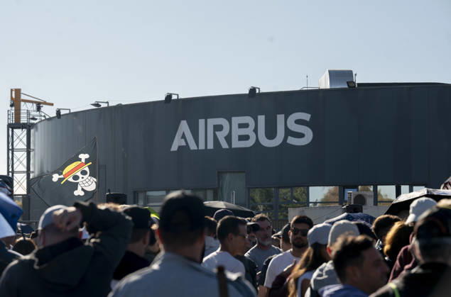 Fourth day of the indefinite strike by Airbus workers at the Getafe plant in Madrid Several people on the fourth day of the indefinite strike by Airbus employees, on August 28, 2026, in Getafe, Madrid, Spain. Approximately 14,000 Airbus workers in Spain have been called upon since Tuesday to join an indefinite strike at the multinational’s six plants in the country to demand better wages and working conditions. The Airbus plant in Getafe is the group’s largest in Spain, with around 9,000 employees. AUGUST 28, 2026 Spain  Copyright: xAlbertoxOrtegax 7735373