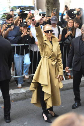Celine Dion Arrives At The Royal Monceau - Paris Canadian singer Celine Dion arrives at the Le Royal Monceau - Raffles Paris hotel greeted by hundreds of fans following her flight from Las Vegas. Paris, France, August 28, 2026. Photo by Florian Poitout ABACAPRESS.COM Paris France  Copyright: xPoitoutxFlorian ABACAx