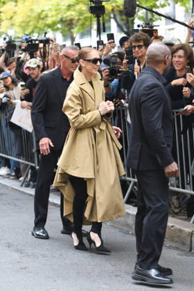 Celine Dion Arrives At The Royal Monceau - Paris Canadian singer Celine Dion arrives at the Le Royal Monceau - Raffles Paris hotel greeted by hundreds of fans following her flight from Las Vegas. Paris, France, August 28, 2026. Photo by Florian Poitout ABACAPRESS.COM Paris France  Copyright: xPoitoutxFlorian ABACAx