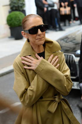 Céline Dion was cheered by her fans upon her arrival at the Royal Monceau luxury hotel in Paris on August 28, 2026. Céline Dion plans to give a series of 16 concerts in France, after more than six years away from the stage due to the rare neurological condition she suffers from. Her shows will begin on September 12, 2026, at the Plenitude Arena in Nanterre, Hauts-de-Seine. She plans to perform three concerts a week, on Wednesdays, Fridays, and Saturdays, in front of more than 30,000 spectators per night. Ten additional concerts are also scheduled for May 2027. Céline Dion was greeted by fans upon her arrival at the Royal Monceau luxury hotel in Paris on August 28, 2026. She plans to perform a series of 16 concerts in France, marking her re  Copyright: xAgencex xBestimagexAgencex xBestimagex