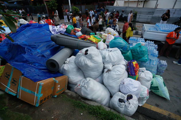 Citizens Collect Relief Supplies For Nuwakot Flood Victims Kathmandu, Nepal -- August 28, 2026: Members of the public collect and organize relief supplies at Maitighar in Kathmandu for families affected by the recent floods in Nuwakot. The community-led initiative, carried out at citizens own expense, aims to provide flood victims with essential food, clothing and other daily necessities amid the disaster. Kathmandu Nepal  Copyright: xSanjitxPariyarx originalFilename: pariyar-notitle260828_np5se.jpg
