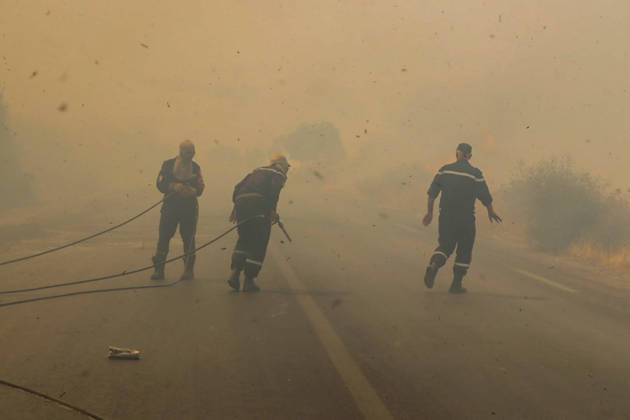 Algeria battles scores of wildfires that have killed 12, injured dozens JIJEL, ALGERIA - AUGUST 28: (----EDITORIAL USE ONLY - MANDATORY CREDIT - ALGERIAN GENERAL DIRECTORATE OF CIVIL PROTECTION HANDOUT - NO MARKETING NO ADVERTISING CAMPAIGNS - DISTRIBUTED AS A SERVICE TO CLIENTS----) Algerian Civil Protection firefighters and emergency personnel conduct ground operation to battle a raging forest fire in the mountainous countryside near Jijel, Algeria, on August 28, 2026. Sixty-four wildfires were still burning across 10 Algerian provinces on Friday, most of them in the eastern Jijel province, after authorities extinguished 110 out of 174 fires that erupted nationwide over the past 24 hours. Algerian General Directorate of Civil Protecti  Copyright: x2026xAnadoluxAlgerianxGeneralxDirectoratexofxCivilxProtectionx xHandoutx