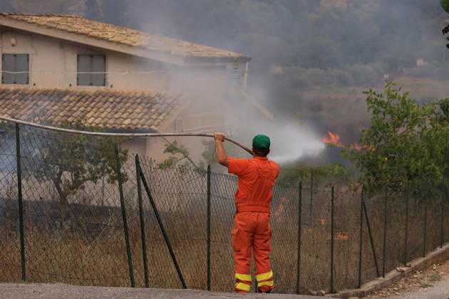 Wildfire suppression efforts continue on Italy s Sicily and Sardinia islands PALERMO, ITALY - AUGUST 28: Firefighting teams and forestry workers respond to tackle a wildfire from the ground with water tankers, while the gendarmerie intervened from the air with a helicopter, in Pianetto, near Palermo, Italy on August 28, 2026. Alberto Lo Bianco Anadolu Palermo Italy. Editorial use only. Please get in touch for any other usage.  Copyright: x2026xAnadoluxAlbertoxLoxBiancox