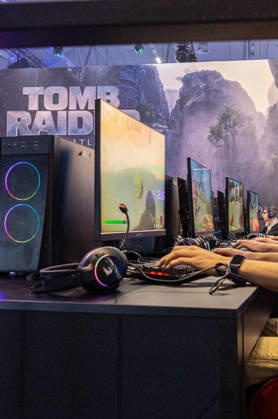 Gamescom 2026 in Cologne, August 28, 2026: Visitors try out a game on a PC. Gamescom 2026, the world’s largest interactive entertainment event, will take place from August 26 to 30, 2026, at the Koelnmesse exhibition grounds in Cologne, Cologne-Deutz, North Rhine-Westphalia, Germany Copyright: xMarcxJohnx