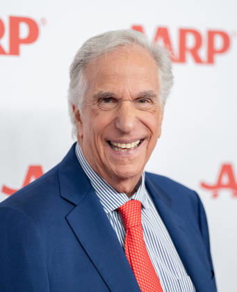 January 10, 2026, Beverly Hills, California, United States: Harry Winkler arrives on the red carpet of the Movies for Grownups Awards with AARP at the Beverly Wilshire Hotel in Beverly Hills California on Jan. 10, 2026. Beverly Hills United States  - ZUMAt169 20260110_zep_t169_001 Copyright: xConnorxTerryx