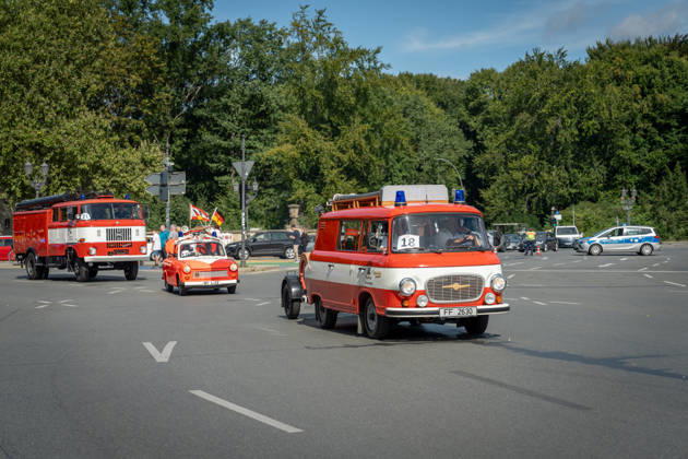 Vehicle parade, 175th anniversary, Berlin Fire Department, Berlin Fire Department vehicle parade, 175th anniversary, Großer Stern, Emergency Number 112, Berlin, Germany