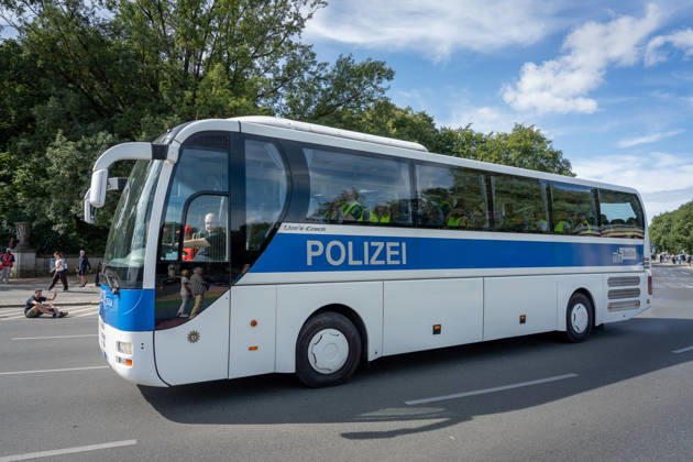 Vehicle parade, 175th anniversary, Berlin Fire Department, Berlin Fire Department vehicle parade, 175th anniversary, Großer Stern, Emergency number 112, Berlin Police, Berlin, GER