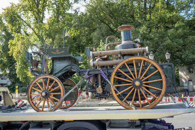Vehicle parade, 175th anniversary, Berlin Fire Department, Berlin Fire Department vehicle parade, 175th anniversary, Großer Stern, Emergency number 112, Berlin, Germany