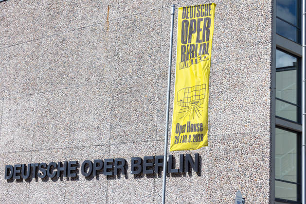 Costume Parade at the Deutsche Oper Berlin, Berlin, Germany, on August 29, 2026. The facade of the Deutsche Oper Berlin on Bismarkstrasse in Berlin-Charlottenburg