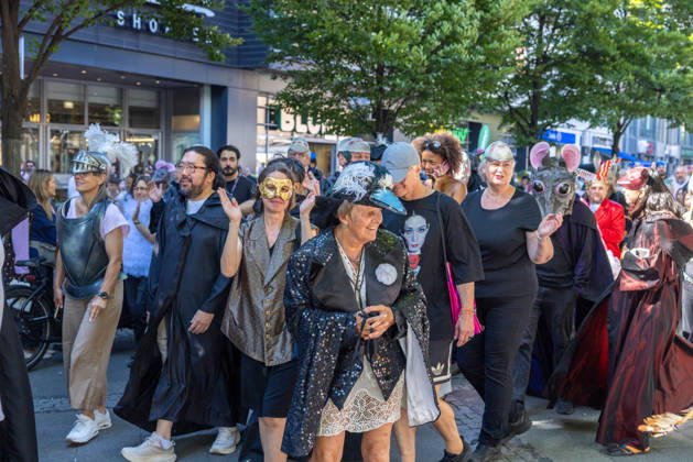 Costume Parade at the Deutsche Oper Berlin, Germany, Berlin, August 29, 2026. With the slogan Unless the People Live Here, the Deutsche Oper Berlin kicked off the new season. Numerous visitors dressed up in costumes from the opera’s wardrobe and, together with a choir, marched through Berlin’s Charlottenburg district in a costume parade.