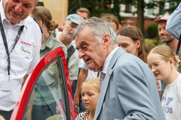 North Rhine-Westphalia Day 2026: Celebrations marking the state’s 80th anniversary in Münster. Herbert Reul (CDU), Minister of the Interior of North Rhine-Westphalia, visits the emergency services exhibition on Schlossplatz in Münster, North Rhine-Westphalia, DEU, Germany, August 29, 2026