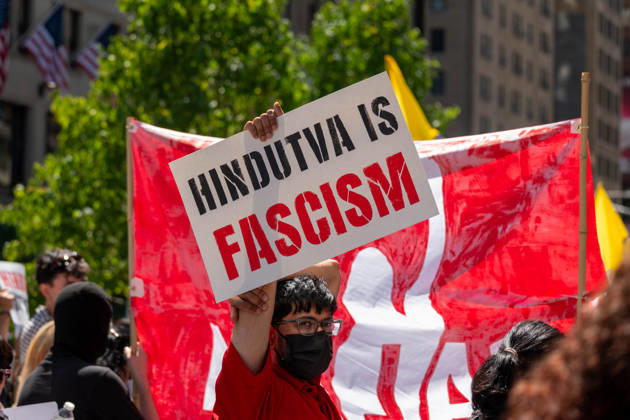 New York, NY- August 29: People Protest Against the RSS Chief Mohan Bhagwat, Hindu Nationalism,, and Hindutva in Front of Madison Square Garden on August 29, 2026. This protest is due to RSS Chief Mohan Bhagwat speaking at Madison Square Garden as attendees begin to show up and clashes arise. Credit: AdMedia USA  - ZUMAa123 20050930_zaa_a123_037 Copyright: xCamaraxPorterx