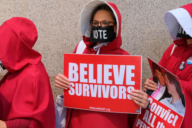August 29, 2026, New York, New York, USA: In front of Trump Tower the National Handmaiden Army and their visual imagery in NYC silently protesting.Donald Trump, the lack of womens rights, government policies, reproductive rights, getting out the Vote,.gender discrimination and body autonomy. They are striking symbols of political defiance and solidarity. New York USA - ZUMAh156 20260829_znp_h156_002 Copyright: xMiloxHessx