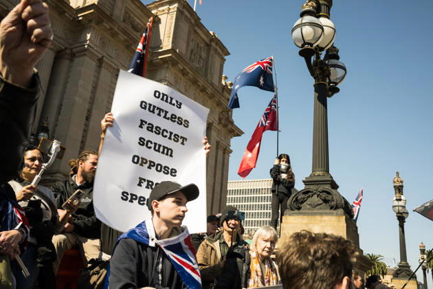 ANTI IMMIGRATION RALLY, Anti immigration protestors converged on the steps of Parliament house during a far right March for Australia anti-immigration rally in Melbourne, Sunday, August 30, 2026. ( NO ARCHIVING MELBOURNE VICTORIA AUSTRALIA Copyright: xCHRISTOPHERxHOPKINSx 20260830127018528291