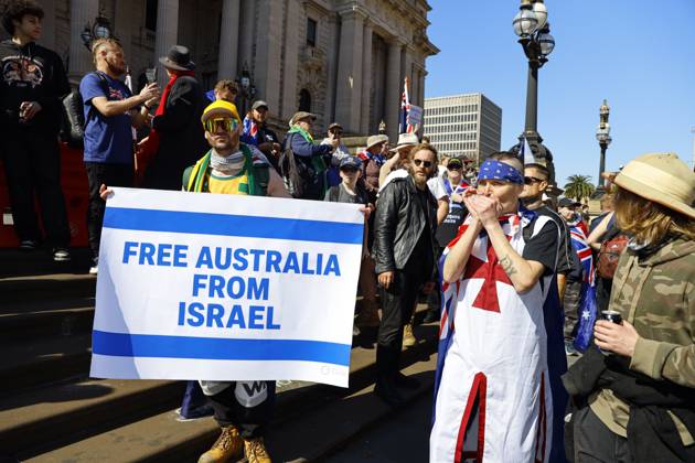 August 30, 2026, Melbourne, Victoria State, Australia: Far-right activists chant slogans during the rally..Hundreds of supporters of the far-right group March for Australia marched through MelbourneÃ¢â‚¬â ¢s CBD as part of a demonstration focused on freedom of speech and political expression, while counter-protesters gathered separately to oppose the march and its political messages. March for Australia organisers called for the repeal of laws they say restrict political communication, an end to government censorship and constitutional protection for freedom of speech. Melbourne Australia - ZUMAs197 20260830_aaa_s197_017 Copyright: xYexMyoxKhantx