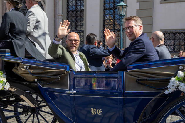 Augsburg, Bavaria, Germany - August 29, 2026: Traditional Plärrer parade in Augsburg. Dr. Fabian Mehring (Free Voters), Markus Blume (CSU), and Augsburg™s mayor, Dr. Florian Freund (SPD), ride together in a carriage through the city center during the traditional Plärrer parade