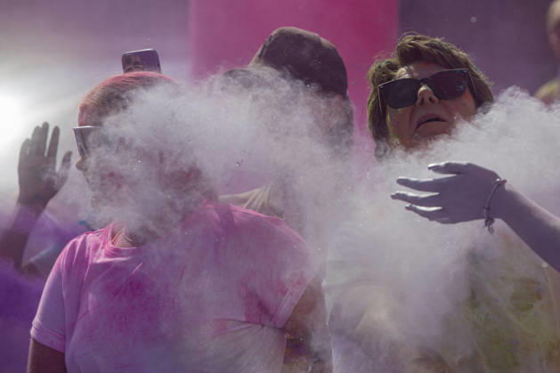 August 30, 2026, Jurmala, Latvija: People take part in the Color Run in Jurmala, Latvia, Aug. 30, 2026. The 5 km race was held in Jurmala. Jurmala Latvija - ZUMAp305 20260830_zip_p305_023 Copyright: xEdijsxPalensx