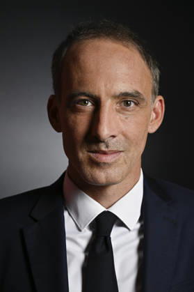 Raphael Glucksmann on Franc Jeu - Paris Raphael Glucksmann poses for pictures ahead of an interview for Franc Jeu on France 2 channel in Paris, France on August 30, 2026. Photo by Stephane Le Tellec ABACAPRESS.COM Paris France  Copyright: xLexTellecxStephane ABACAx