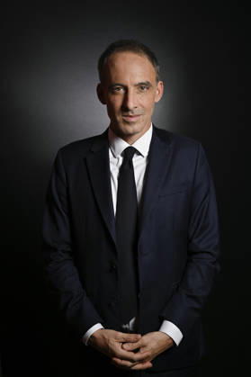 Raphael Glucksmann on Franc Jeu - Paris Raphael Glucksmann poses for pictures ahead of an interview for Franc Jeu on France 2 channel in Paris, France on August 30, 2026. Photo by Stephane Le Tellec ABACAPRESS.COM Paris France  Copyright: xLexTellecxStephane ABACAx