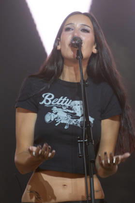 Julia Wolf Performs at Reading Festival 2026 Sunday - Little John s Farm, Reading, UK American singer Julia Wolf performs on the Gallery Stage at Reading Festival 2026, Little John s Farm, Reading, England, UK on Sunday 30 August 2026., Credit:Justin Ng Avalon UK, England, Reading, Little John s Farm  Copyright: xJustinxNgx xAvalonx 1129320608