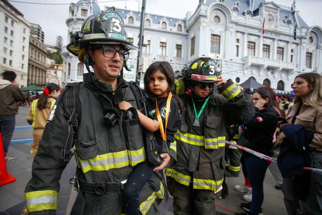 Valparaíso, August 30, 2026—A new edition of the Valparaíso Cerro Arriba firefighting event took place on the hills and stairways of Valparaíso, featuring nearly 2,600 firefighters from all over Chile and other countries. Manuel Lema Aton, Chile, Valparaiso, Chile Aton 1185120  Copyright: MANUELxLEMA ATONxCHILE