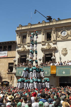 August 30, 2026, Vilafranca Del Penedes, Barcelona, Spain: Historic day in Vilafranca del PenedÂ?s, where several castellers groups, including the host team and reigning champions of the last Castellers Championship, pushed the limits, sending the crowd into a frenzy with a spectacular display of Catalan culture, recognized as Intangible Cultural Heritage of Humanity. Vilafranca Del Penedes Spain - ZUMAr179 20260830_zip_r179_032 Copyright: xEricxRenomx
