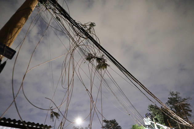 CAMPINAS, SP - 30.08.2026: TEMPORAL PROVOCA ESTRAGOS EM CAMPINAS - The storm that hit Campinas (SP) on Sunday afternoon (30) ripped the roof off the Paranapanema Health Center and the Brigida Chinaglia Costa CEI, on Rua Boaventura Lemos, in Jardim Guarani. The street was left without power and CPFL reported that it was working to restore the service. x3007587x  LeandroxFerreira