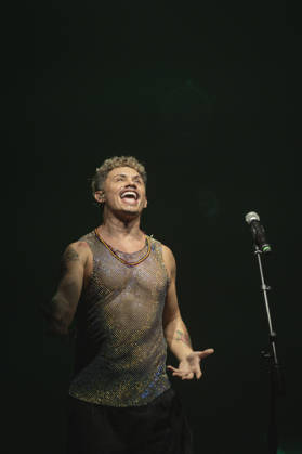 SaO PAULO, SP - 30.08.2026: SHOW SILVERO PEREIRA CANTA BELCHIOR - Actor Silvero Pereira performs a show in Sao Paulo in homage to the musician Belchior from Ceara. Interpreting classic Brazilian popular music (MPB) songs such as "Como Nossos Pais" and "Medo de Aviao," Silvero Pereira comments on the singer& 39;s work and life, revisiting great MPB songs. The performance took place at Sesc Santo Amaro on the evening of Sunday, August 30, 2026, in Sao Paulo. x3007602x  VanxCampos