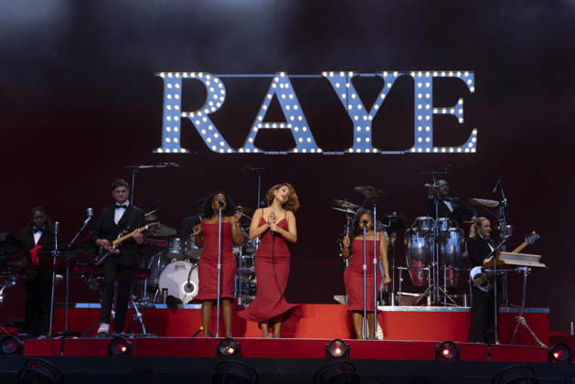 Raye performs at Leeds Festival Raye performs at Leeds Festival 2026, Bramham Park, Leeds, 30th August 2026, Credit:Mike Gray MIKE GRAY - B4227 Avalon  Copyright: xMikexGrayx xMIKExGRAYx-xB4227x xAvalonx 1129398203