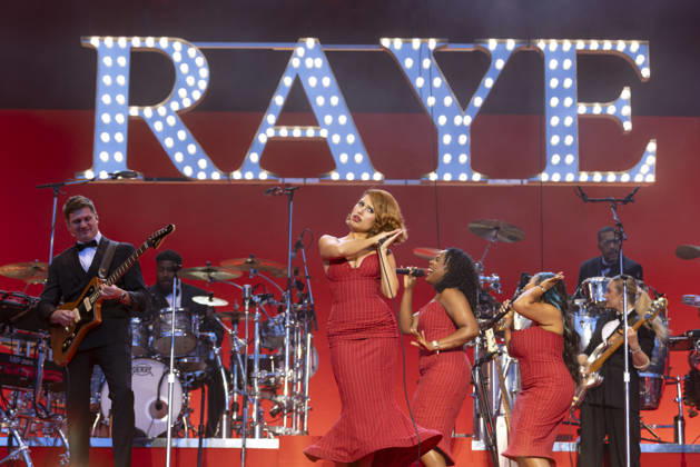 Raye performs at Leeds Festival Raye performs at Leeds Festival 2026, Bramham Park, Leeds, 30th August 2026, Credit:Mike Gray MIKE GRAY - B4227 Avalon  Copyright: xMikexGrayx xMIKExGRAYx-xB4227x xAvalonx 1129398421