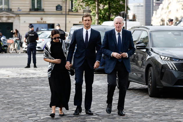 Michel Barnier and his son Nicolas Barnier arrive at the funeral of Nicolas Altmayer at theChurch of Saint-Germain-des-Prés in Paris on August 31, 2026. Dominique Jacovides, Cyril Moreau, Bestimage. Arrival at the funeral of Nicolas Altmayer at the Church of Saint-Germain-des-Prés in Paris on August 31, 2026. Paris, France  Copyright: xJACOVIDES-MOREAUx xBESTIMAGExJACOVIDES-MOREAUx xBESTIMAGEx