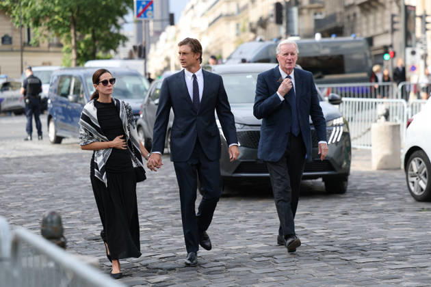 Nicolas Altmayer Funeral - Paris Michel Barnier, with his son Nicolas Barnier and his wife Isabelle Altmayer-Barnierduring the funeral of French film producer Nicolas Altmayer at Saint Germain des Pres church in Paris, France on August 31, 2026. He was the co-founder of Mandarin Compagnie, and died in a car accident with his partner, Dior executive Mathilde Favier on August 17, aged 61 and 57, respectively. Photo by Raphael Lafargue ABACAPRESS.COM Paris France  Copyright: xLafarguexRaphael ABACAx
