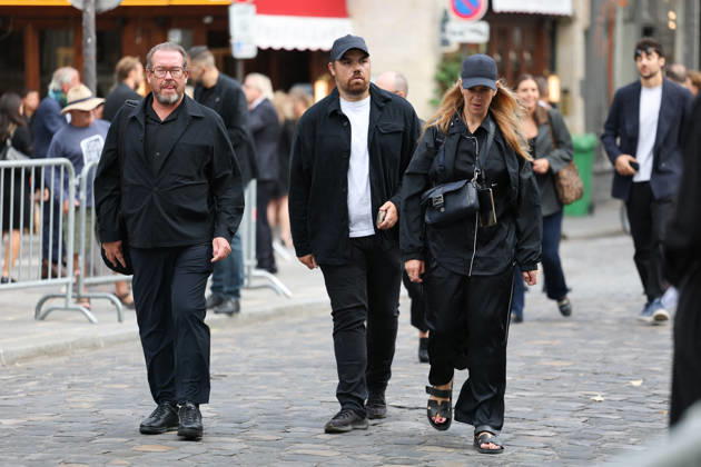 Nicolas Altmayer Funeral - Paris Guests and relatives during the funeral of French film producer Nicolas Altmayer at Saint Germain des Pres church in Paris, France on August 31, 2026. He was the co-founder of Mandarin Compagnie, and died in a car accident with his partner, Dior executive Mathilde Favier on August 17, aged 61 and 57, respectively. Photo by Raphael Lafargue ABACAPRESS.COM Paris France  Copyright: xLafarguexRaphael ABACAx