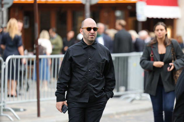 Nicolas Altmayer Funeral - Paris Guests and relatives during the funeral of French film producer Nicolas Altmayer at Saint Germain des Pres church in Paris, France on August 31, 2026. He was the co-founder of Mandarin Compagnie, and died in a car accident with his partner, Dior executive Mathilde Favier on August 17, aged 61 and 57, respectively. Photo by Raphael Lafargue ABACAPRESS.COM Paris France  Copyright: xLafarguexRaphael ABACAx