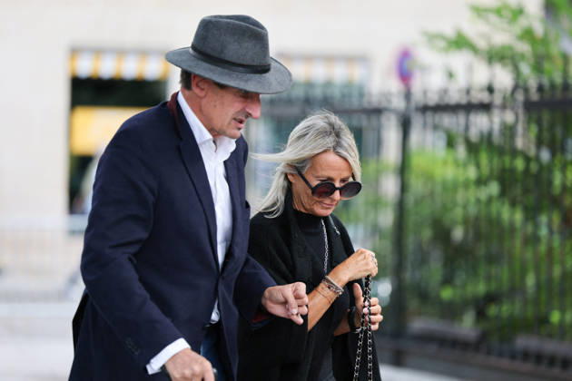 Nicolas Altmayer Funeral - Paris Guests and relatives during the funeral of French film producer Nicolas Altmayer at Saint Germain des Pres church in Paris, France on August 31, 2026. He was the co-founder of Mandarin Compagnie, and died in a car accident with his partner, Dior executive Mathilde Favier on August 17, aged 61 and 57, respectively. Photo by Raphael Lafargue ABACAPRESS.COM Paris France  Copyright: xLafarguexRaphael ABACAx