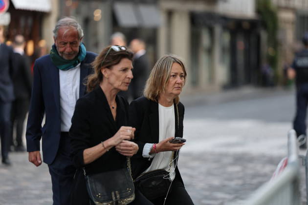 Nicolas Altmayer Funeral - Paris Guests and relatives during the funeral of French film producer Nicolas Altmayer at Saint Germain des Pres church in Paris, France on August 31, 2026. He was the co-founder of Mandarin Compagnie, and died in a car accident with his partner, Dior executive Mathilde Favier on August 17, aged 61 and 57, respectively. Photo by Raphael Lafargue ABACAPRESS.COM Paris France  Copyright: xLafarguexRaphael ABACAx