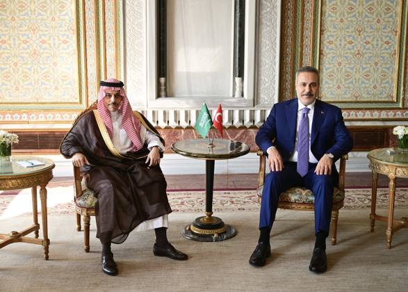 Turkish Foreign Minister Hakan Fidan meets Saudi counterpart Faisal bin Farhan in Istanbul ISTANBUL, TURKIYE - AUGUST 31: Turkish Foreign Minister Hakan Fidan (R) meets with Saudi Arabian Foreign Minister Faisal bin Farhan Al Saud (L) in Istanbul, Turkiye, on the sidelines of the first meeting of the Strategic Political and Defense Committee, established under the Mecca Joint Defense Agreement. Mehmet Futsi Anadolu Istanbul Turkey. Editorial use only. Please get in touch for any other usage.  Copyright: x2026xAnadoluxMehmetxFutsix