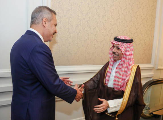 Turkish Foreign Minister Hakan Fidan meets Saudi counterpart Faisal bin Farhan in Istanbul ISTANBUL, TURKIYE - AUGUST 31: (----EDITORIAL USE ONLY MANDATORY CREDIT - TURKISH FOREIGN MINISTRY HANDOUT - NO MARKETING NO ADVERTISING CAMPAIGNS - DISTRIBUTED AS A SERVICE TO CLIENTS----) Turkish Foreign Minister Hakan Fidan (L) meets with Saudi Arabian Foreign Minister Faisal bin Farhan Al Saud (R) in Istanbul, Turkiye, on the sidelines of the first meeting of the Strategic Political and Defense Committee, established under the Mecca Joint Defense Agreement. Turkish Foreign Ministry Handout Anadolu Istanbul Turkey. Editorial use only. Please get in touch for any other usage.  Copyright: x2026xAnadoluxTurkishxForeignxMinistry Handoutx