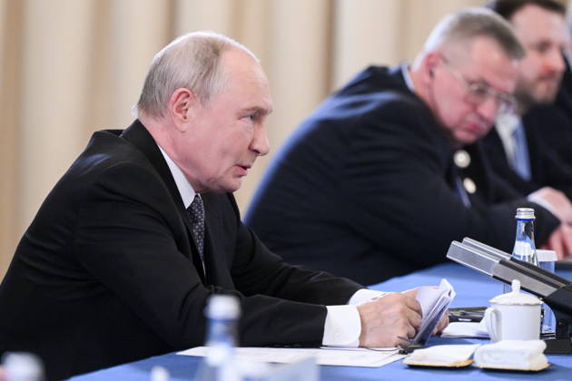 KYRGYZSTAN, BISHKEK - AUGUST 31, 2026: Russia™s President Vladimir Putin (L) is seen during a meeting with China s President Xi Jinping at the Hyatt Regency Bishkek Hotel on the sidelines of the 2026 SCO Summit Bishkek Kyrgyzstan  - ZUMAt113 20260831_zaa_t113_165 Copyright: xKristinaxSolovyovax