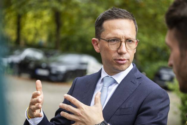 Falko Mohr, Lower Saxony’s Minister of Science and Culture, in Osnabrück at the invitation of mayoral candidate Robert Alferink; invitation to tour a student housing complex operated by the Osnabrück Student Services Organization; August 31, 2026; SPD Osnabrück election campaign