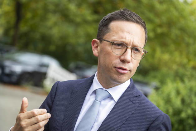 Falko Mohr, Lower Saxony’s Minister of Science and Culture, in Osnabrück at the invitation of mayoral candidate Robert Alferink; invitation to tour a student housing complex operated by the Osnabrück Student Services Organization; August 31, 2026; SPD Osnabrück election campaign
