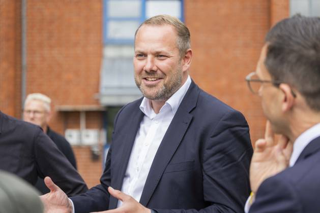 Mayoral Candidate Robert Alferink (SPD) in Osnabrück: Invitation to tour a housing complex operated by the Osnabrück Student Services Organization, August 31, 2026. SPD Osnabrück Election Campaign