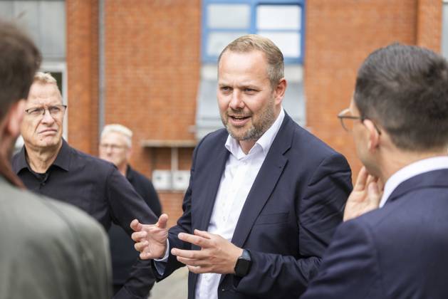Mayoral Candidate Robert Alferink (SPD) in Osnabrück: Invitation to tour a housing complex operated by the Osnabrück Student Services Organization, August 31, 2026. SPD Osnabrück Election Campaign